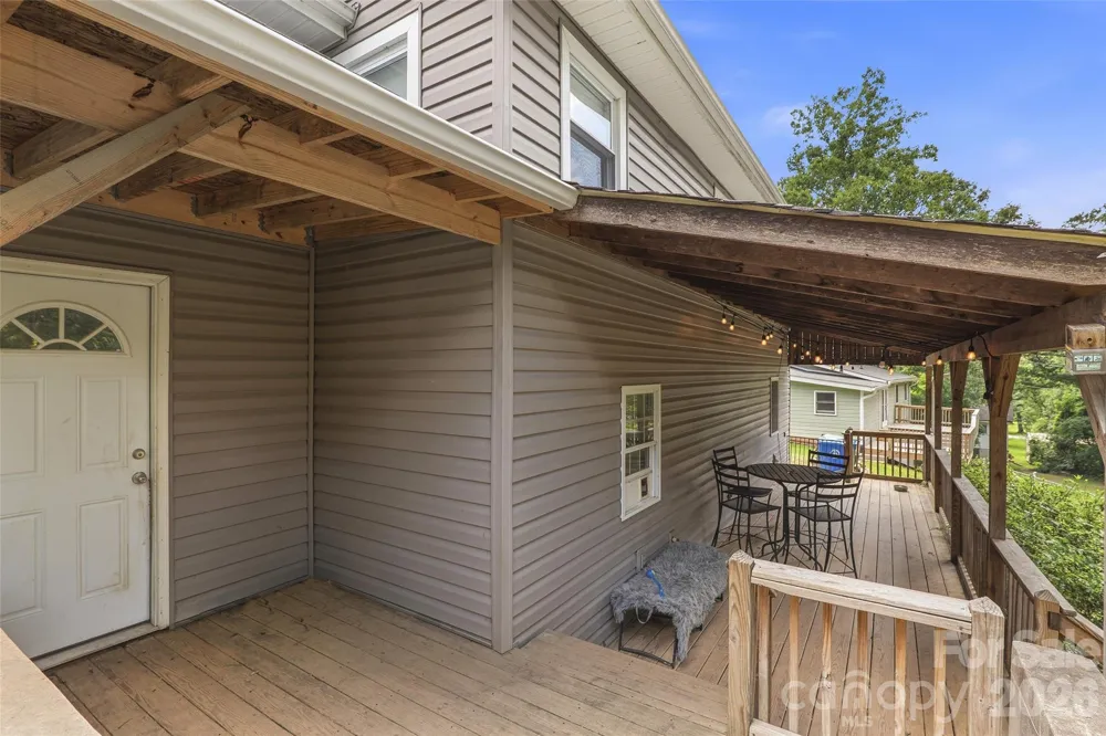 17 Azalea Road Arden, NC 28704