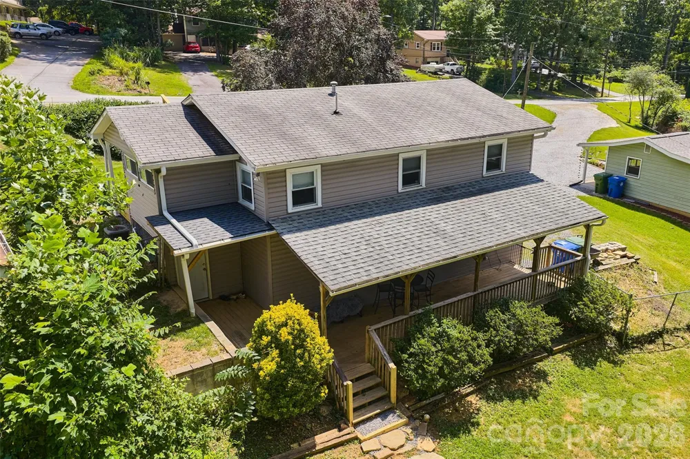 17 Azalea Road Arden, NC 28704