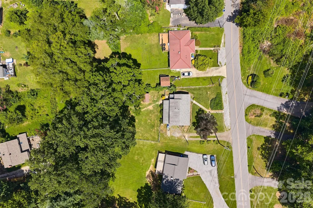17 Azalea Road Arden, NC 28704