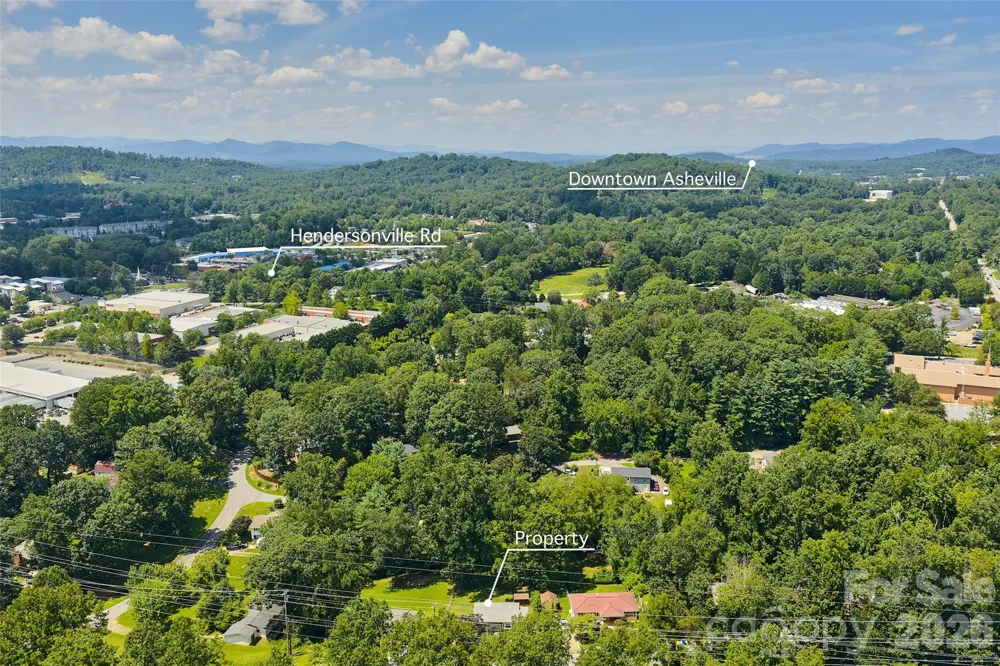 17 Azalea Road Arden, NC 28704