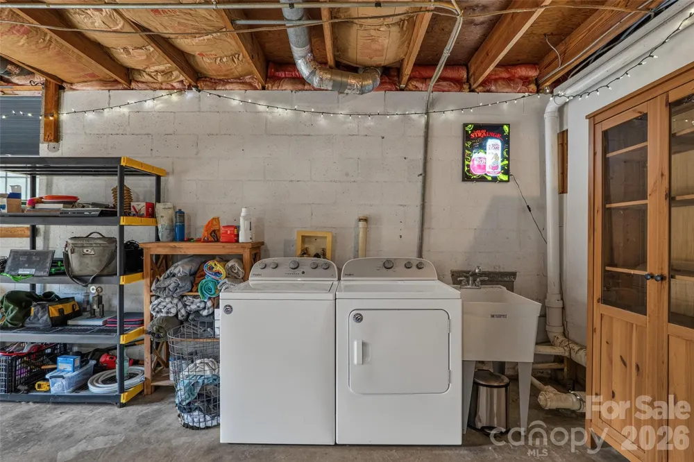 17 Azalea Road Arden, NC 28704