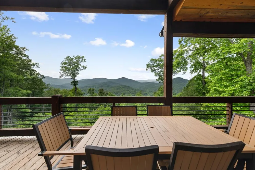 370 High Ridge Road Epworth, GA 30541