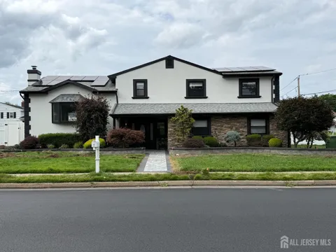 95 E Calvert Avenue