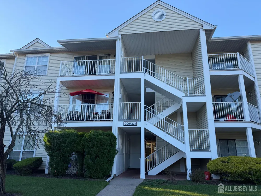 225 Rachel Court Franklin, NJ 08823
