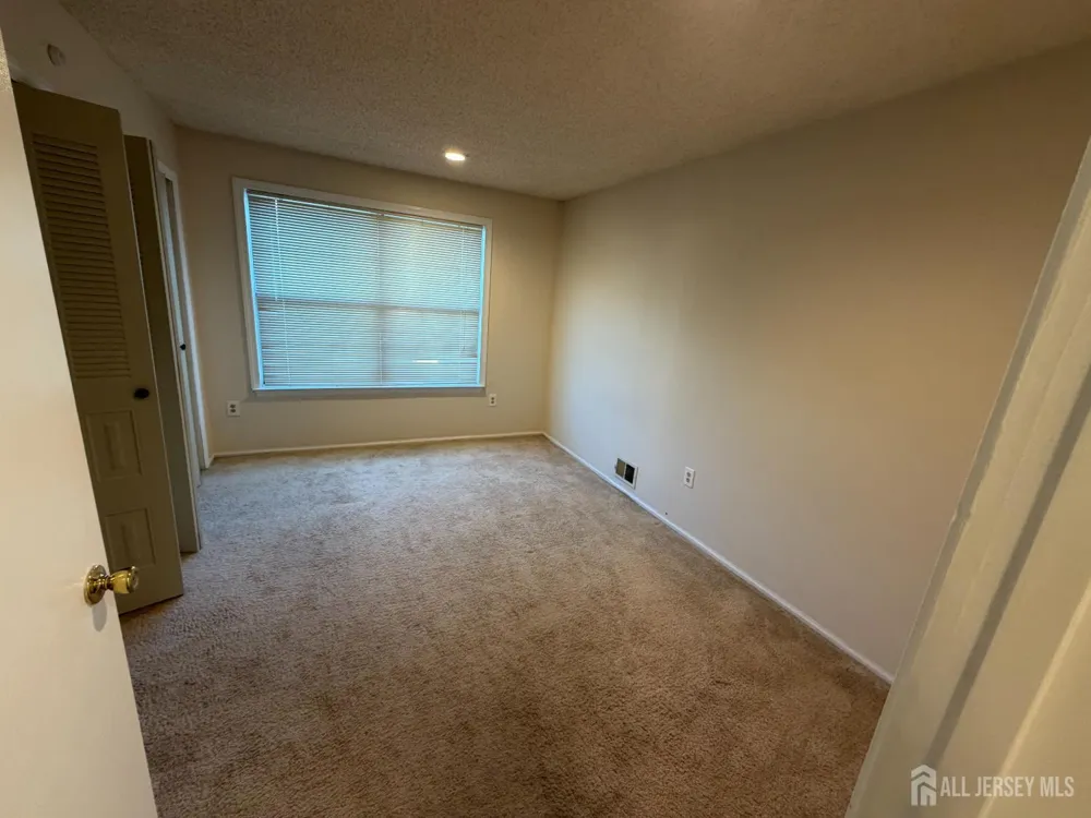 225 Rachel Court Franklin, NJ 08823