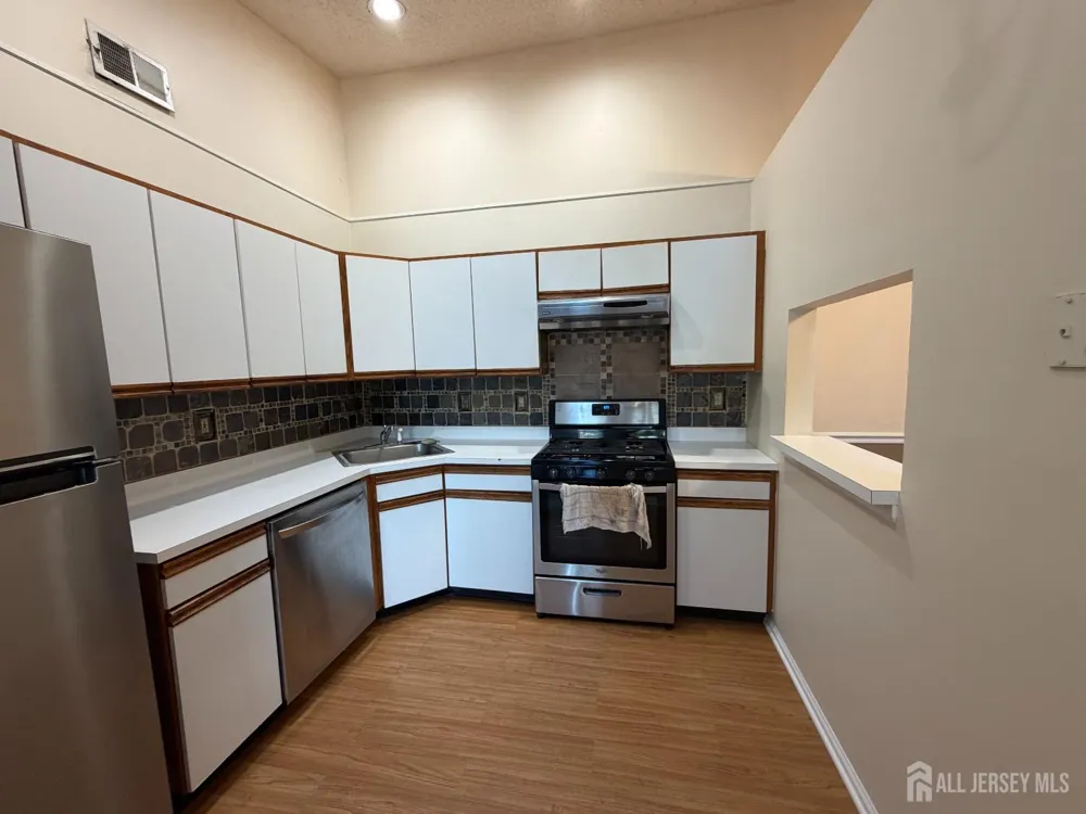 225 Rachel Court Franklin, NJ 08823