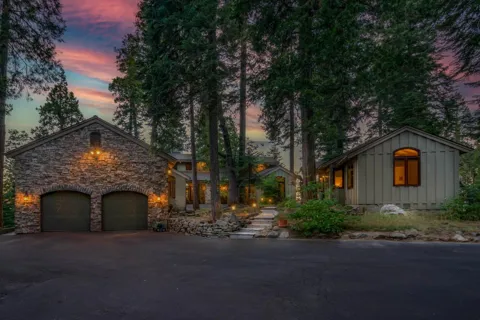 39155 Pitchwood Lane