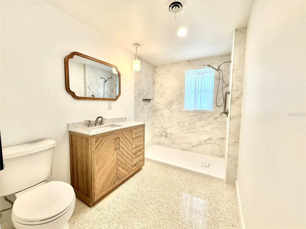 8228 CONSTANCE DRIVE Sarasota, FL 34243