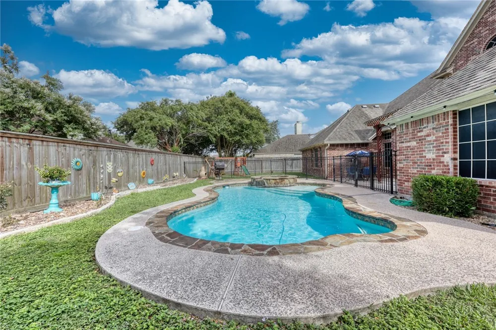 5609 Leicester Street Corpus Christi, TX 78414