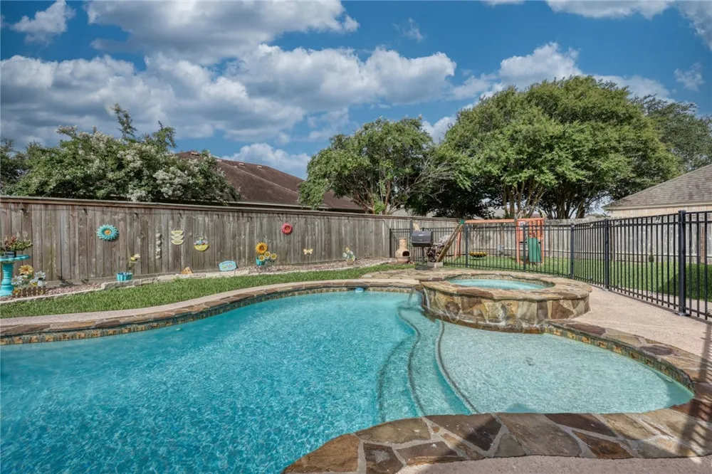 5609 Leicester Street Corpus Christi, TX 78414