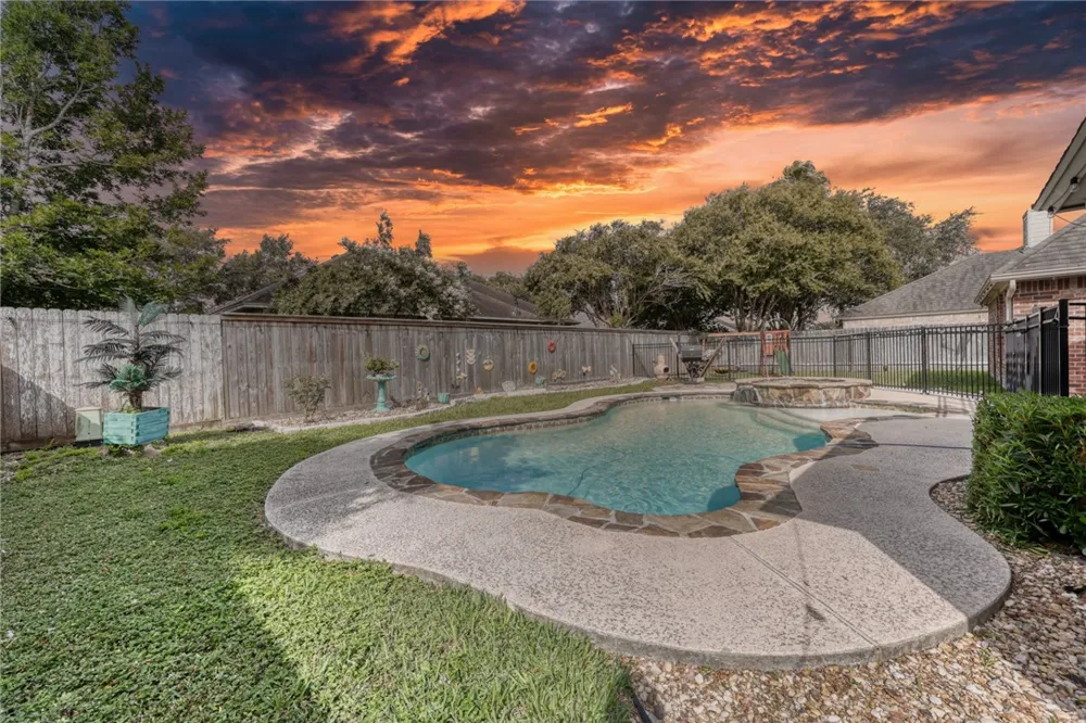 5609 Leicester Street Corpus Christi, TX 78414