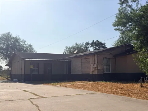911 S Almond Street