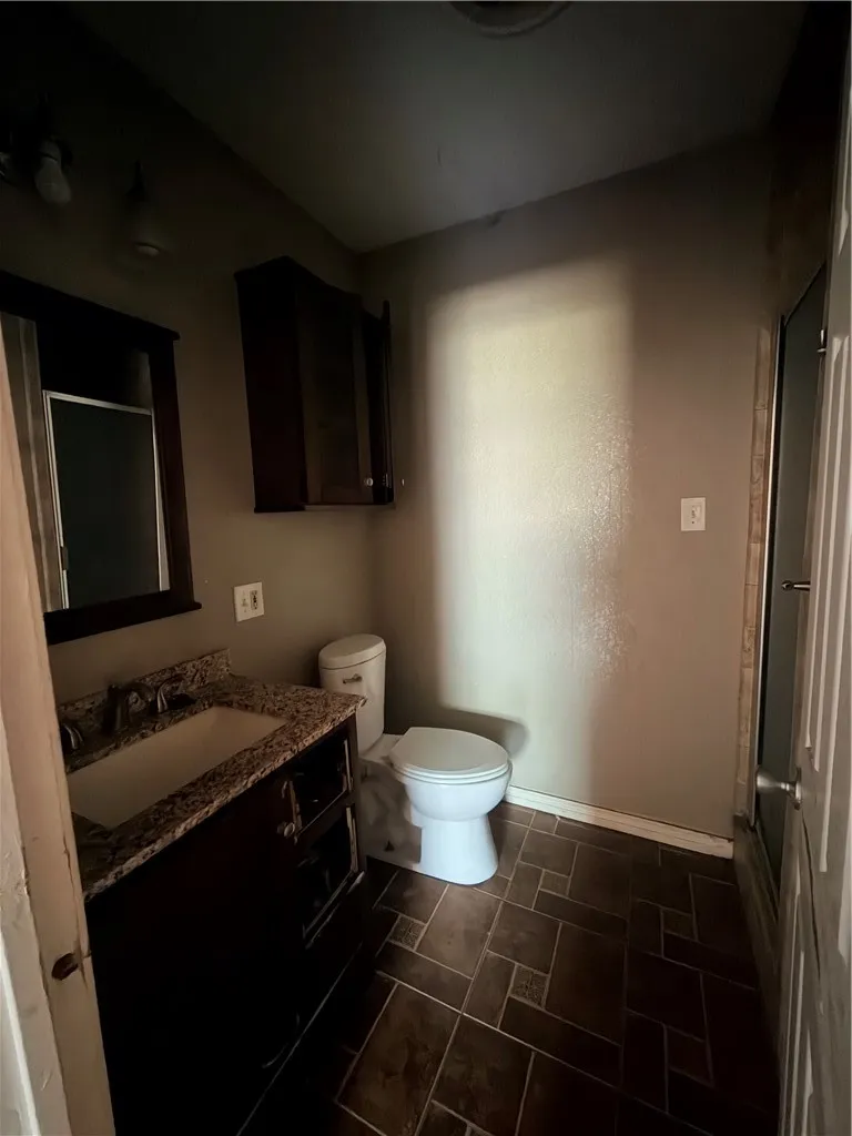 911 S Almond Street Alice, TX 78332