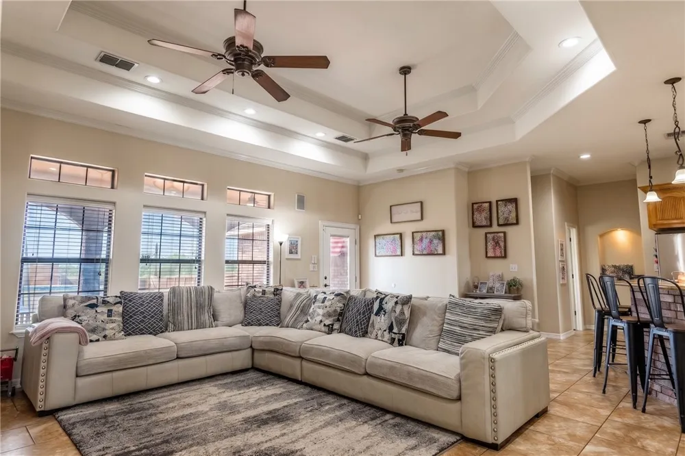 146 Lakeview Trace Three Rivers, TX 78071