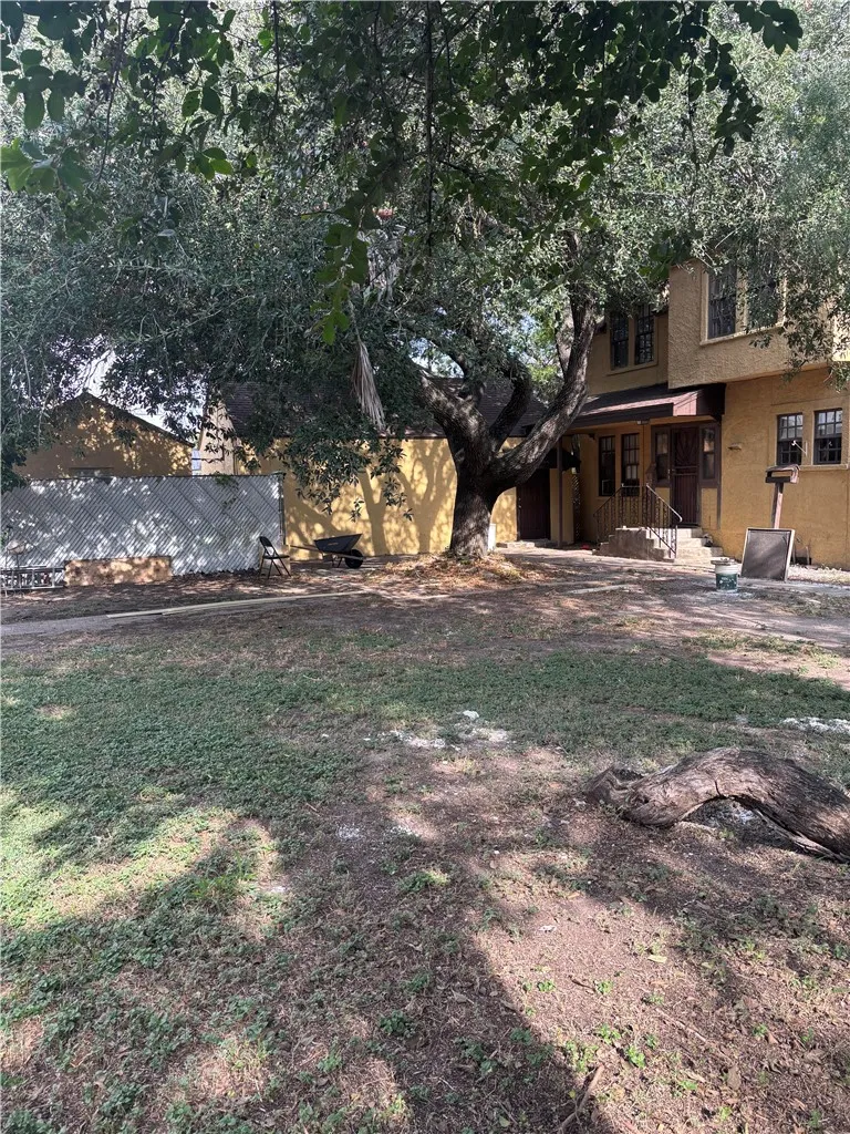900 E 2nd Street Alice, TX 78332