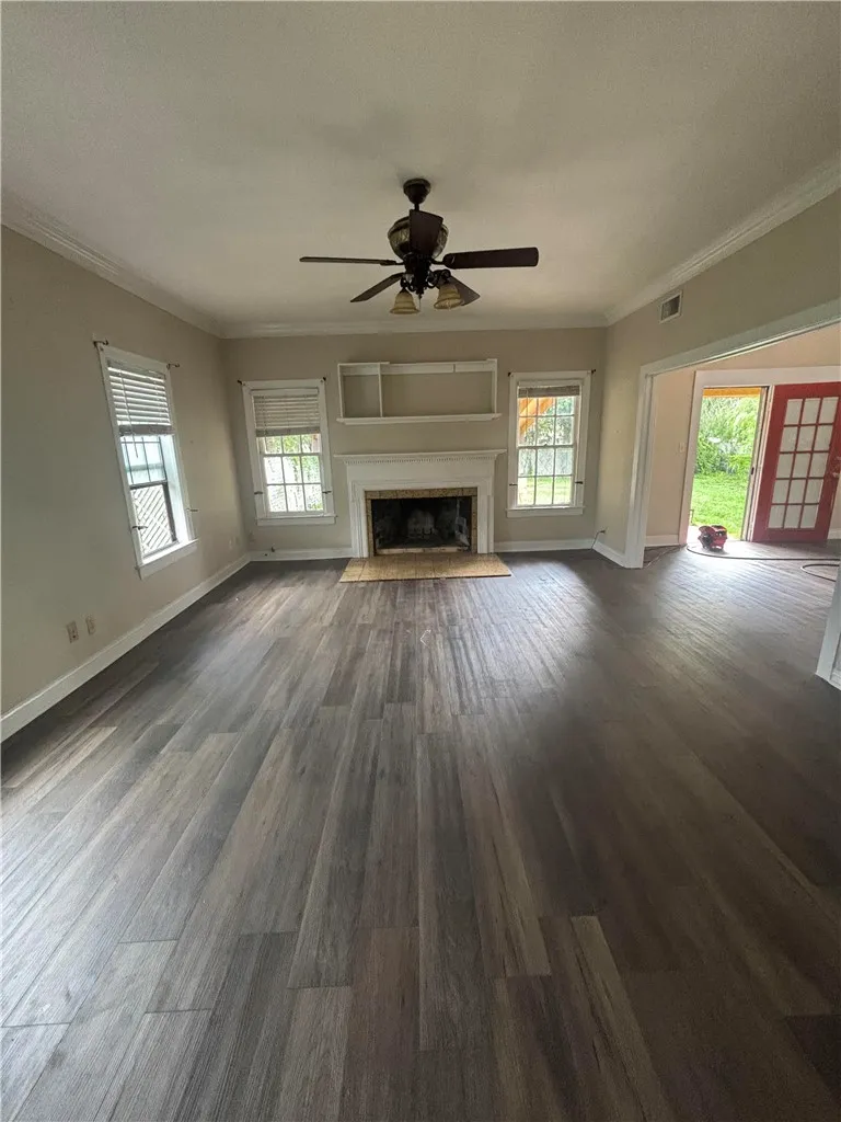 900 E 2nd Street Alice, TX 78332