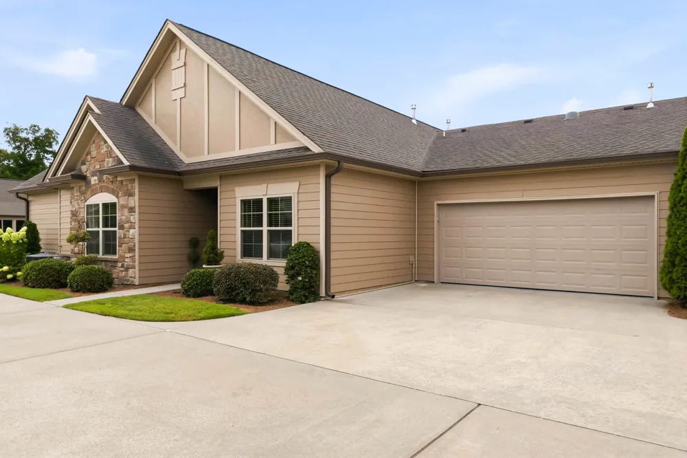 1747 Sedgefield Drive Ooltewah, TN 37363