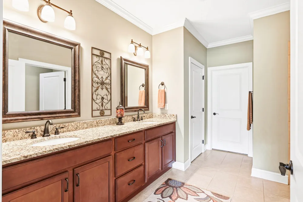 1747 Sedgefield Drive Ooltewah, TN 37363
