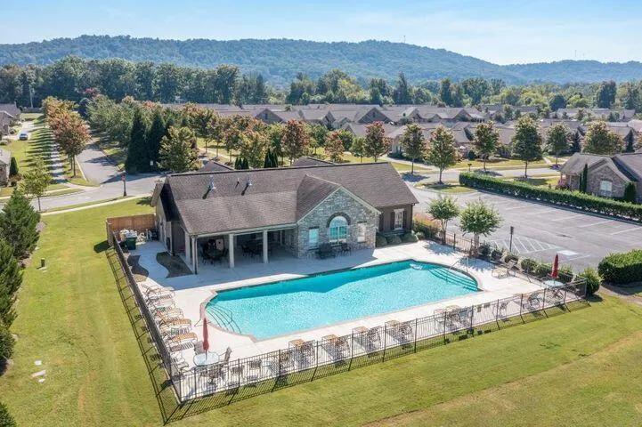 1747 Sedgefield Drive Ooltewah, TN 37363