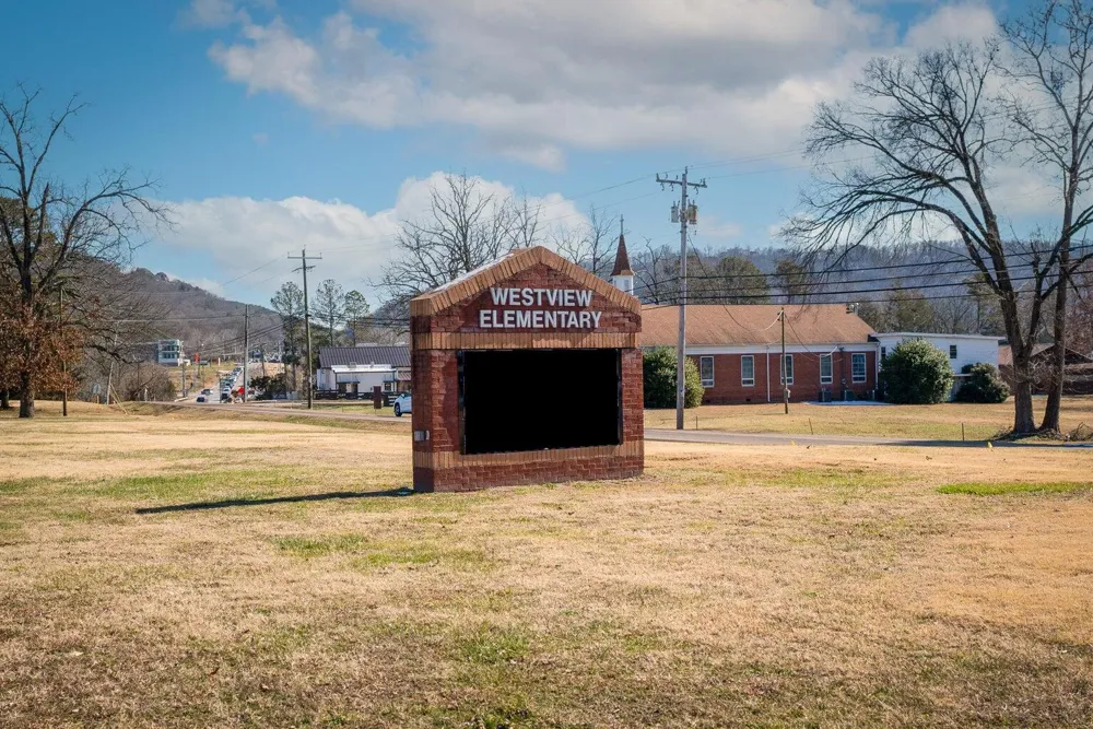 1747 Sedgefield Drive Ooltewah, TN 37363
