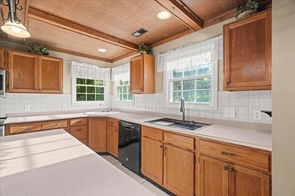 504 Old Villanow Road LaFayette, GA 30728