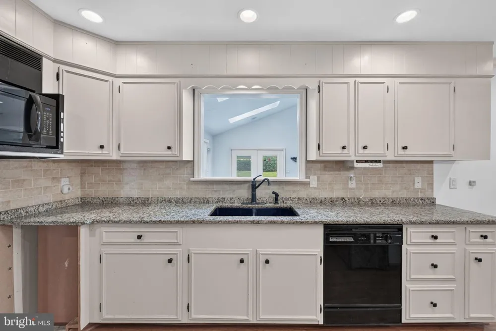 3580 BOARD ROAD York, PA 17406