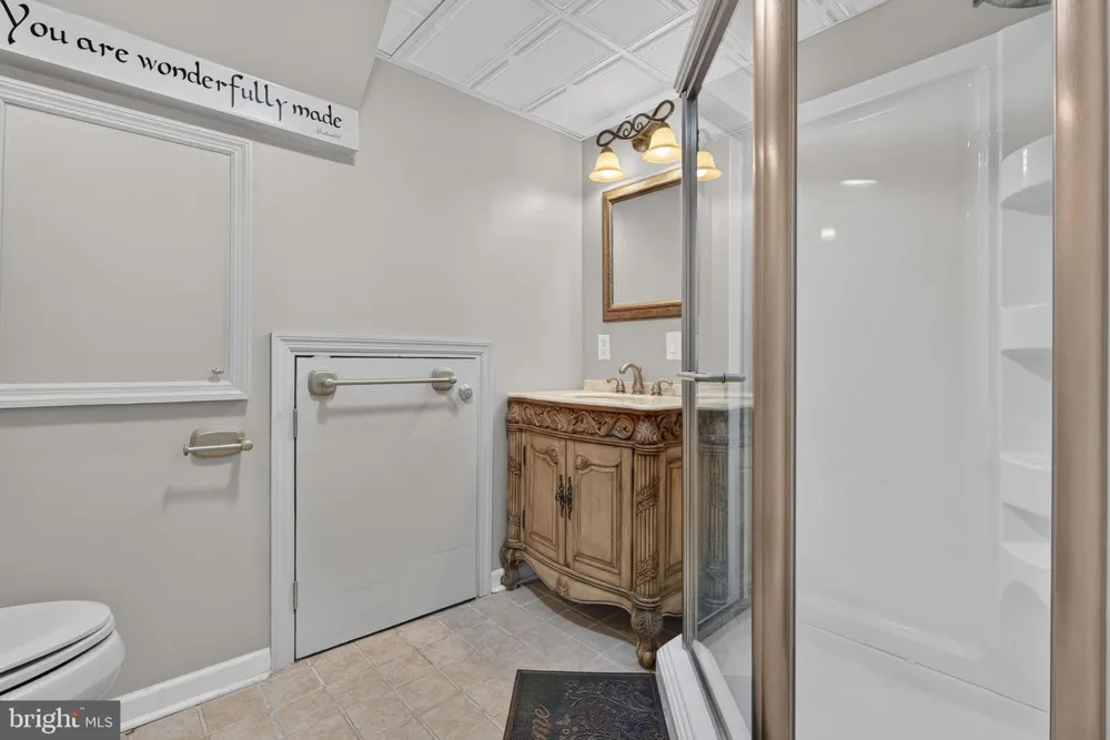 3580 BOARD ROAD York, PA 17406