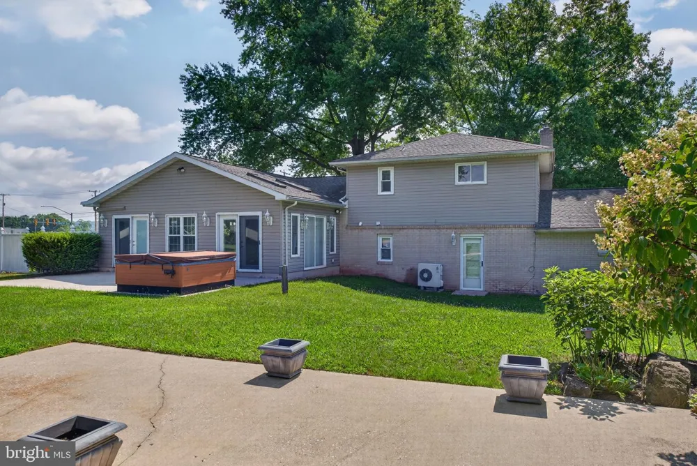 3580 BOARD ROAD York, PA 17406