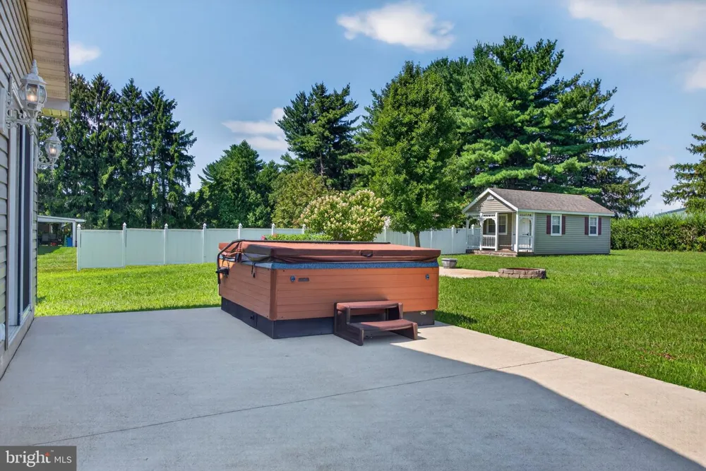3580 BOARD ROAD York, PA 17406