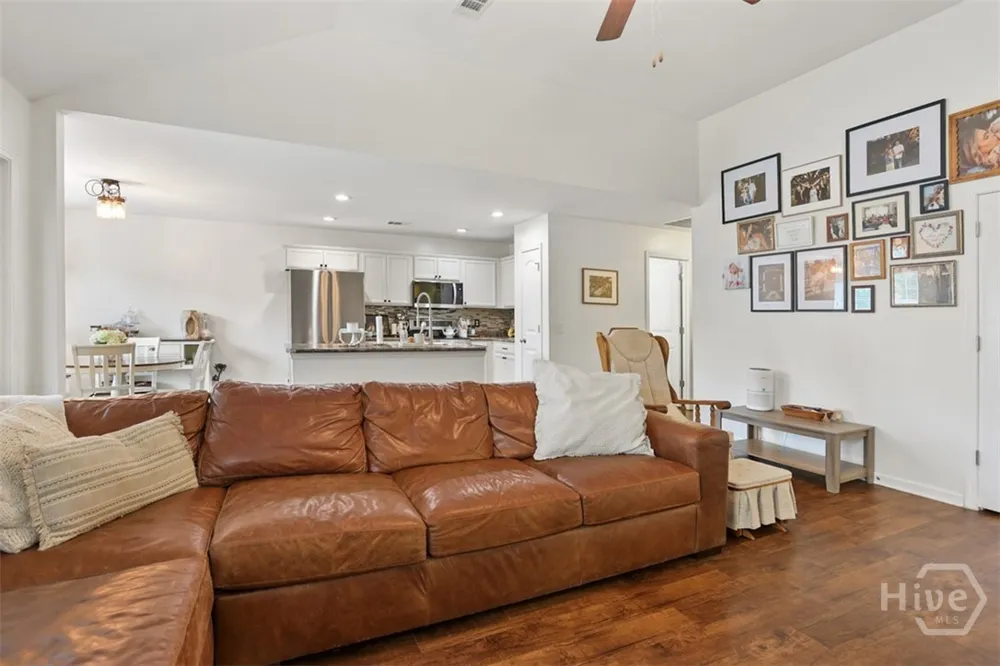 43 Farrington Circle Guyton, GA 31312