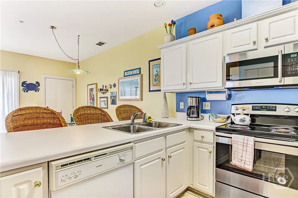 9 17th Place #7A Tybee Island, GA 31328