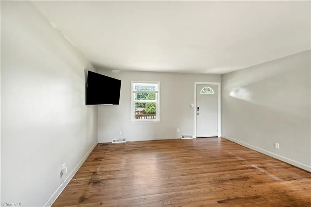 141 Lowell Street Lexington, NC 27295