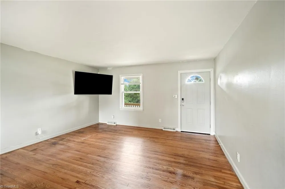 141 Lowell Street Lexington, NC 27295