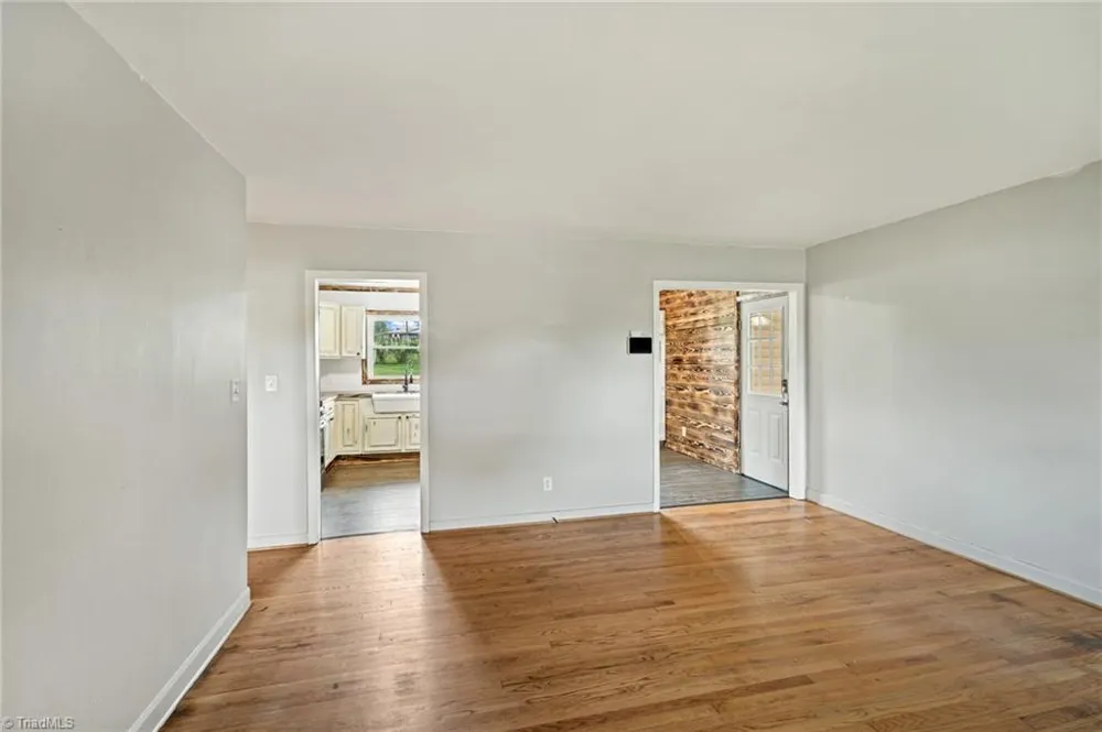 141 Lowell Street Lexington, NC 27295