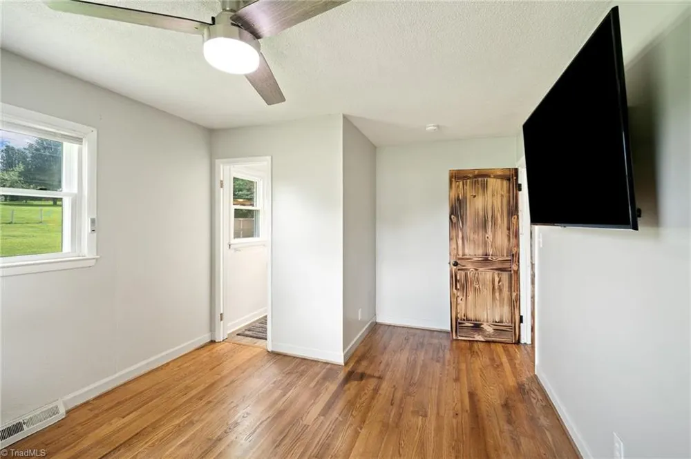 141 Lowell Street Lexington, NC 27295