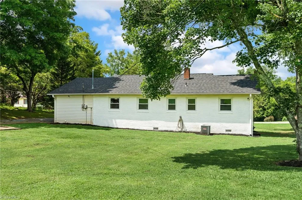 141 Lowell Street Lexington, NC 27295