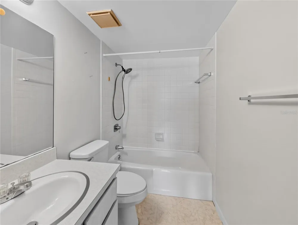 600 FAIRWAYS CIRCLE #B ocala, FL 34472