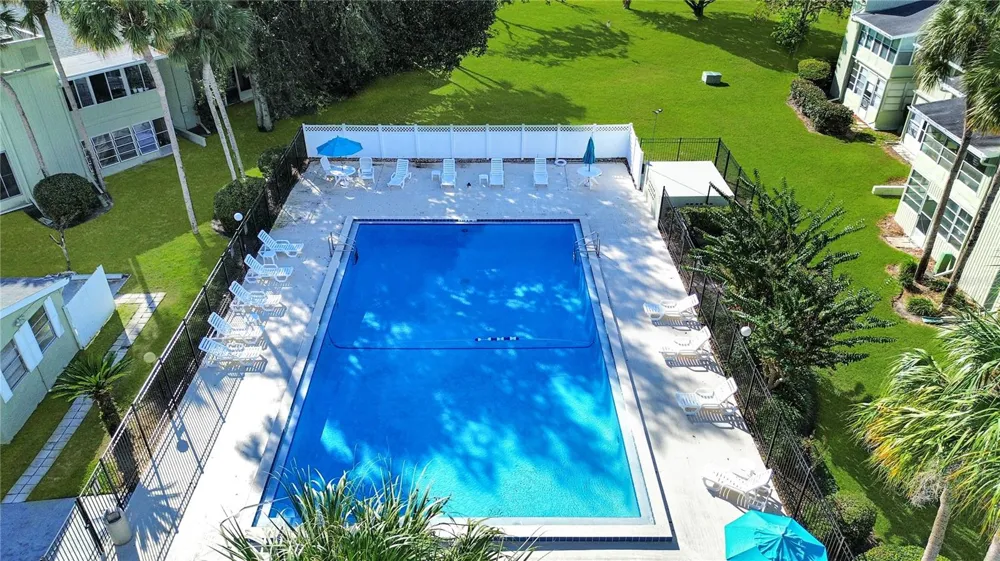 600 FAIRWAYS CIRCLE #B ocala, FL 34472