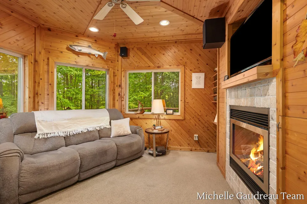 6244 Black Creek Drive Irving Township, MI 49333