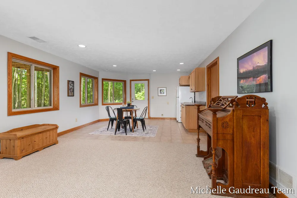 6244 Black Creek Drive Irving Township, MI 49333