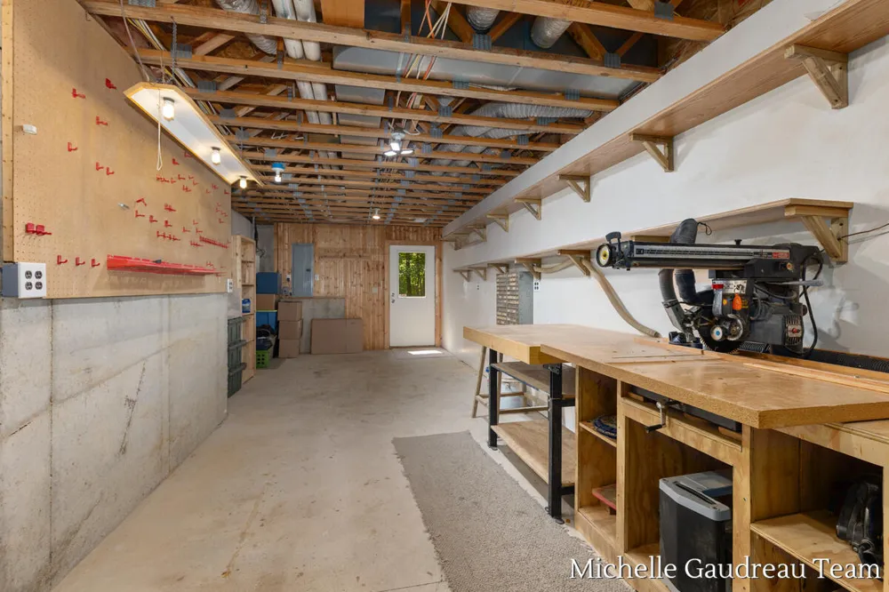 6244 Black Creek Drive Irving Township, MI 49333