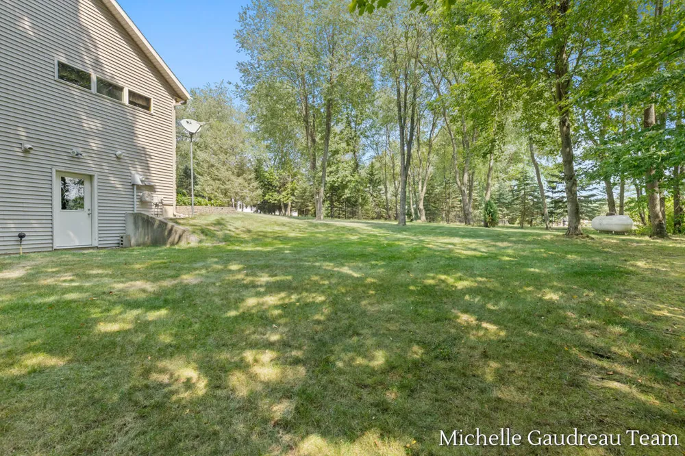 6244 Black Creek Drive Irving Township, MI 49333