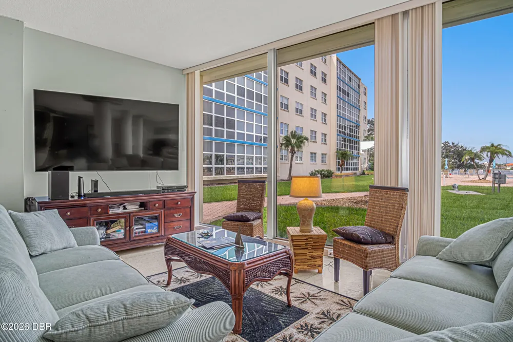 1224 S Peninsula Drive #514 Daytona Beach, FL 32118