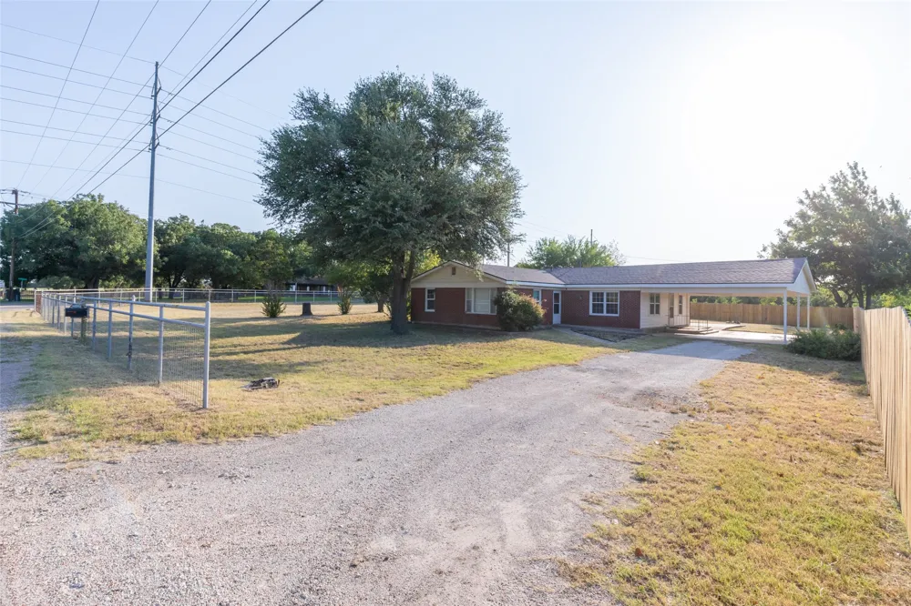 821 Cherry Lane Clyde, TX 79510