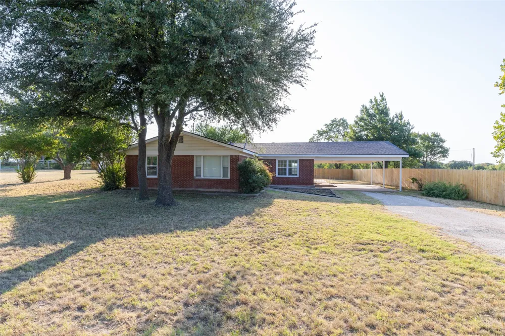 821 Cherry Lane Clyde, TX 79510