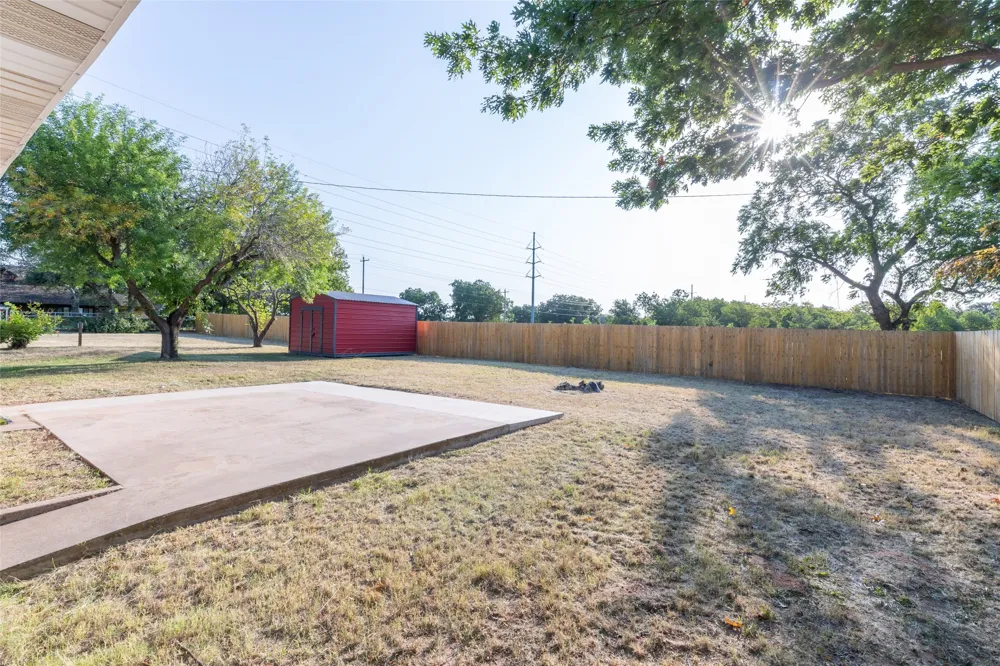 821 Cherry Lane Clyde, TX 79510