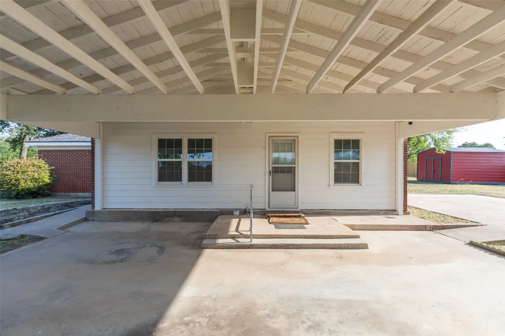 821 Cherry Lane Clyde, TX 79510