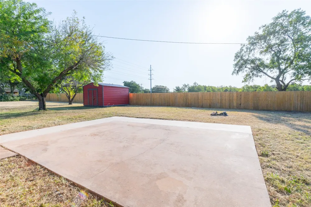 821 Cherry Lane Clyde, TX 79510