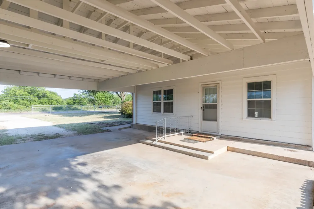821 Cherry Lane Clyde, TX 79510