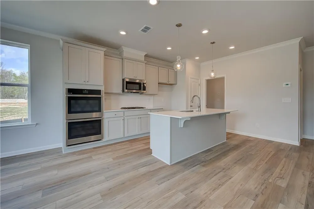 3659 Donovan Circle Loganville, GA 30052